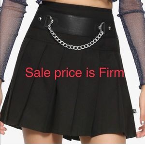 Royal Bones by Tripp mini pleated skirt w/chain Size M NWT